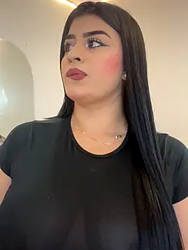 Snapshot of Kariina__69 chatting on October 15, 2025, 3:16 am Kariina 69 online show from October 15, 2025, 3:16 am