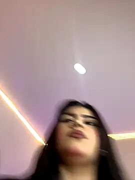 Snapshot of Kariina__69 chatting on October 7, 2025, 3:51 am Kariina 69 online show from October 7, 2025, 3:51 am