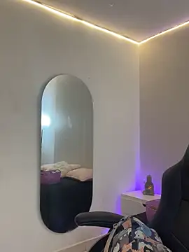 Snapshot of Kariina__69 chatting on October 16, 2025, 3:26 am Kariina 69 online show from October 16, 2025, 3:26 am