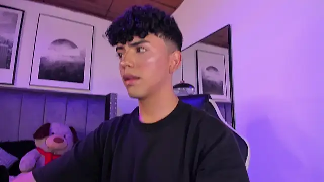 Niick Twink online show from September 29, 2025, 8:03 pm