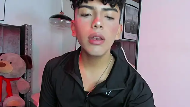 Niick Twink online show from September 15, 2025, 7:36 pm