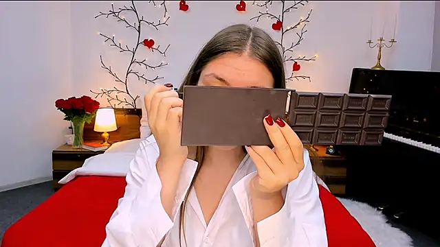 marshmallowee online show from October 17, 2025, 1:13 pm