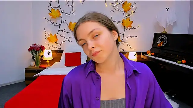 marshmallowee online show from October 30, 2025, 1:09 pm