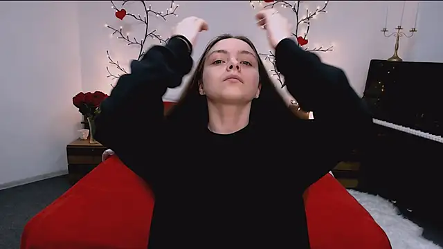 marshmallowee online show from November 24, 2025, 1:11 pm