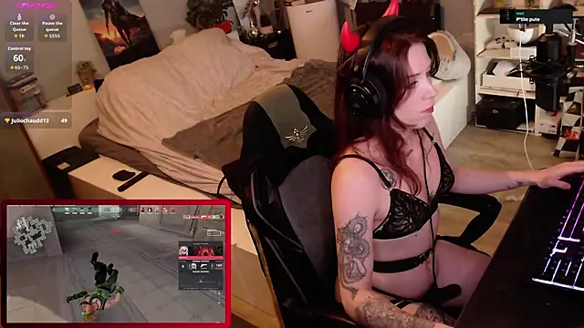 Snapshot of Horny_Makima chatting on October 31, 2025, 9:39 am Horny Makima online show from October 31, 2025, 9:39 am