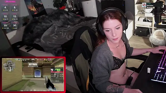 Snapshot of Horny_Makima chatting on October 8, 2025, 10:17 am Horny Makima online show from October 8, 2025, 10:17 am