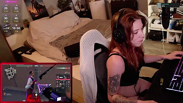 Snapshot of Horny_Makima chatting on October 26, 2025, 9:42 am Horny Makima online show from October 26, 2025, 9:42 am