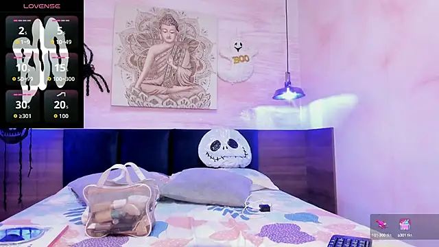 Snapshot of AlissaJoness chatting on October 9, 2025, 11:55 am AlissaJoness online show from October 9, 2025, 11:55 am