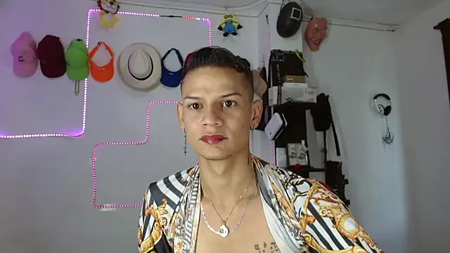 axce1 boy24 online show from September 10, 2025, 6:40 pm