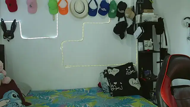 axce1 boy24 online show from September 11, 2025, 6:30 pm