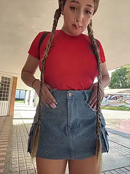 Baby  Otaku online show from March 20, 2026, 8:43 pm