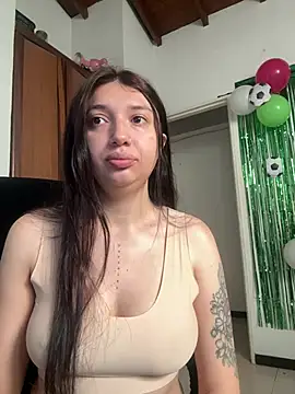 Mia  Gray online show from June 11, 2026, 4:15 pm