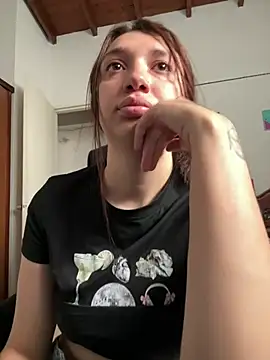 Snapshot of Mia__Gray chatting on July 14, 2026, 4:24 pm Mia Gray online show from July 14, 2026, 4:24 pm