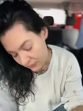 Snapshot of MeekyRich chatting on October 11, 2025, 2:34 am MeekyRich online show from October 11, 2025, 2:34 am