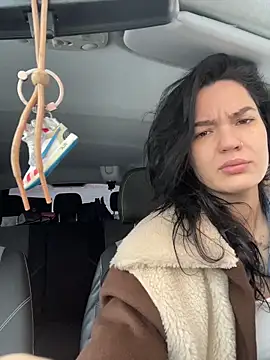 Snapshot of MeekyRich chatting on December 5, 2025, 4:11 am MeekyRich online show from December 5, 2025, 4:11 am