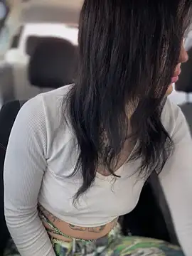 Snapshot of MeekyRich chatting on October 22, 2025, 3:28 am MeekyRich online show from October 22, 2025, 3:28 am