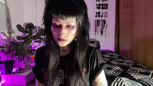 ELENA UMBRA online show from February 12, 2026, 9:47 pm