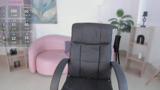 Snapshot of kylie_soraya chatting on October 11, 2025, 4:19 pm kylie soraya online show from October 11, 2025, 4:19 pm