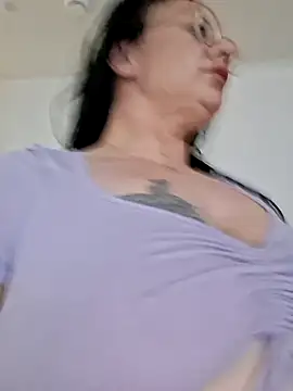 Snapshot of kinkikatie69 chatting on September 28, 2025, 10:17 pm kinkikatie69 online show from September 28, 2025, 10:17 pm