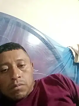 Snapshot of luuiss12 chatting on November 1, 2025, 4:52 am luuiss12 online show from November 1, 2025, 4:52 am