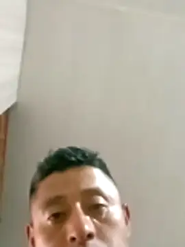 Snapshot of luuiss12 chatting on November 16, 2025, 7:07 pm luuiss12 online show from November 16, 2025, 7:07 pm