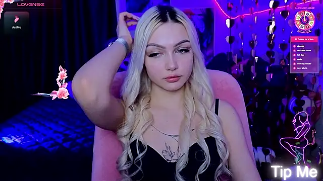 Snapshot of LinaLirian chatting on March 10, 2026, 4:11 pm LinaLirian online show from March 10, 2026, 4:11 pm