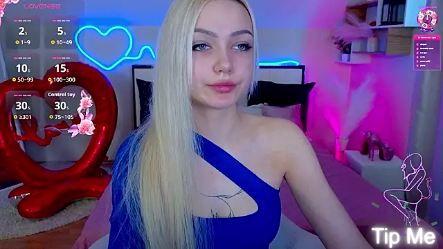 Snapshot of LinaLirian chatting on February 13, 2026, 10:04 am LinaLirian online show from February 13, 2026, 10:04 am