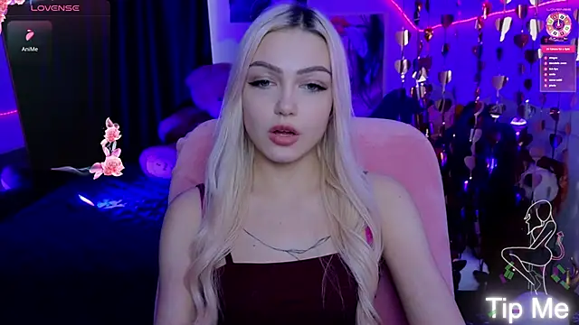 Snapshot of LinaLirian chatting on March 3, 2026, 2:02 pm LinaLirian online show from March 3, 2026, 2:02 pm