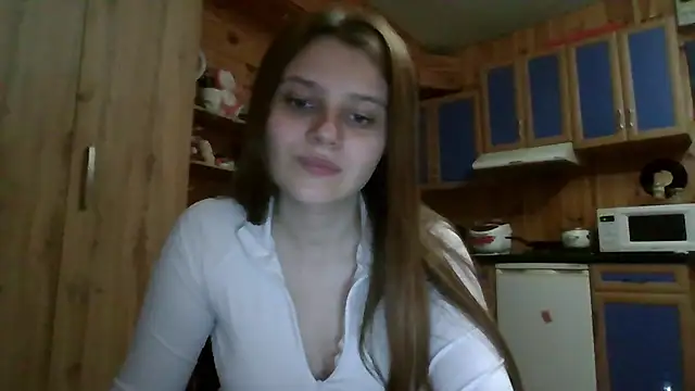 Snapshot of Little_shygirl chatting on September 30, 2025, 4:24 pm Little shygirl online show from September 30, 2025, 4:24 pm
