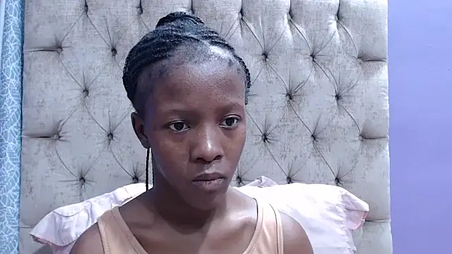 Snapshot of sexykea2002x chatting on October 23, 2025, 5:17 am sexykea2002x online show from October 23, 2025, 5:17 am