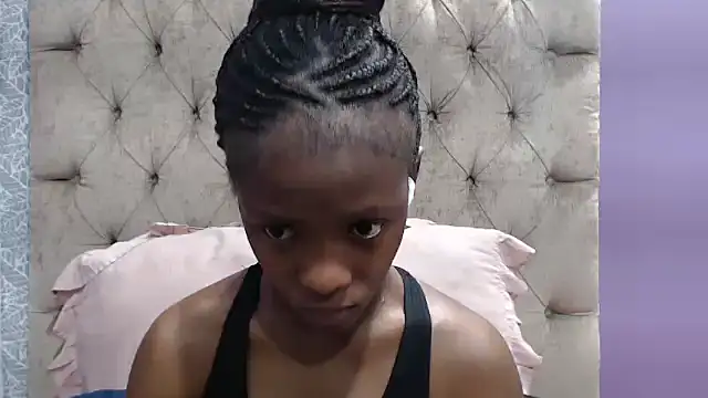 Snapshot of sexykea2002x chatting on October 20, 2025, 5:20 am sexykea2002x online show from October 20, 2025, 5:20 am