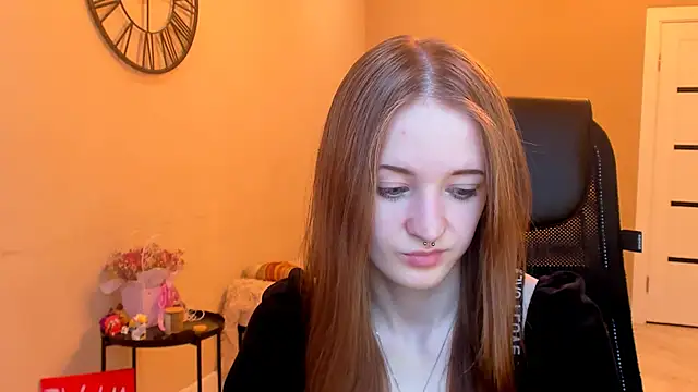 KateKayer online show from November 15, 2025, 11:14 am