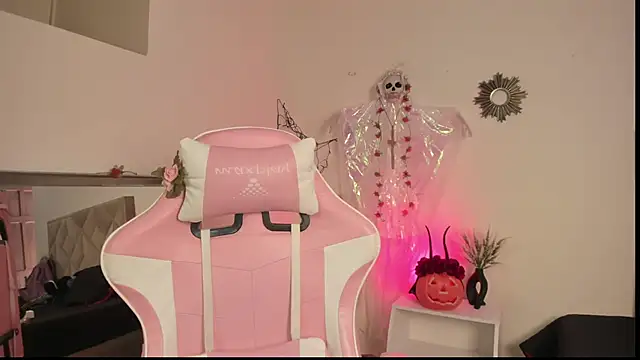 Snapshot of Paprika_ chatting on October 22, 2025, 6:29 pm Paprika online show from October 22, 2025, 6:29 pm