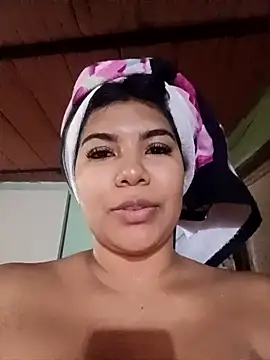 Snapshot of kalifa3210 chatting on December 3, 2025, 2:12 am kalifa3210 online show from December 3, 2025, 2:12 am