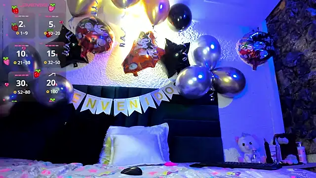 JennMuriel  online show from November 21, 2025, 11:53 am