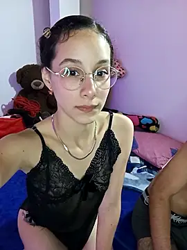 JennMuriel  online show from October 28, 2025, 3:40 am