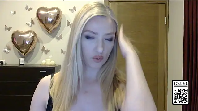 Snapshot of Wild_Silk_Desire chatting on June 20, 2026, 4:01 pm Wild Silk Desire online show from June 20, 2026, 4:01 pm