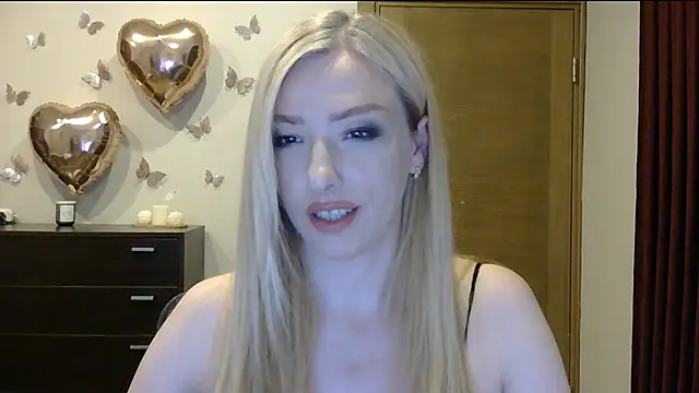 Snapshot of Wild_Silk_Desire chatting on June 22, 2026, 4:26 pm Wild Silk Desire online show from June 22, 2026, 4:26 pm