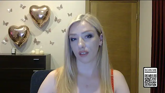 Snapshot of Wild_Silk_Desire chatting on June 7, 2026, 3:39 pm Wild Silk Desire online show from June 7, 2026, 3:39 pm