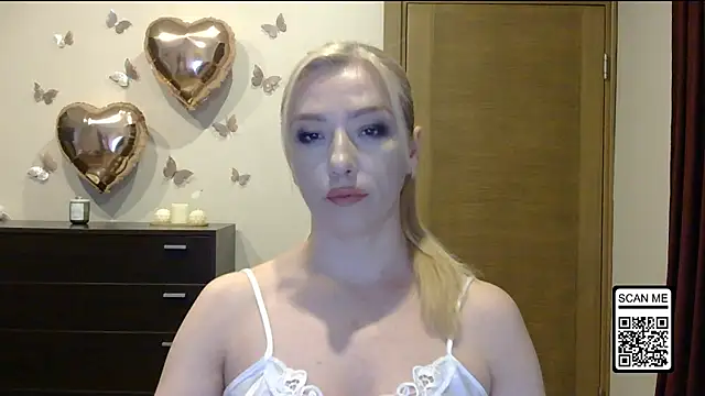 Snapshot of Wild_Silk_Desire chatting on May 31, 2026, 6:09 pm Wild Silk Desire online show from May 31, 2026, 6:09 pm
