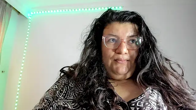 Snapshot of mystery_psique chatting on July 4, 2026, 3:27 pm mystery psique online show from July 4, 2026, 3:27 pm