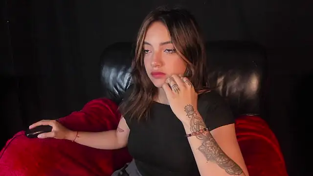 Snapshot of Victoriaa2_Doll chatting on March 12, 2026, 12:20 pm Victoriaa2 Doll online show from March 12, 2026, 12:20 pm