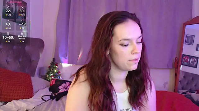 Snapshot of Vforverity chatting on December 4, 2025, 11:48 pm Vforverity online show from December 4, 2025, 11:48 pm