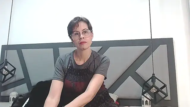 amanda ramirez online show from May 8, 2026, 9:40 pm
