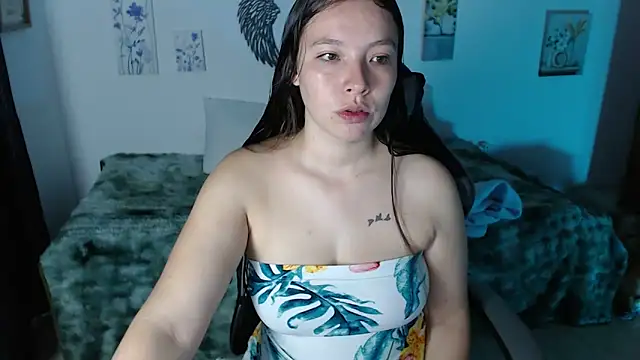 Snapshot of mariaana__222 chatting on June 3, 2026, 4:35 am mariaana 222 online show from June 3, 2026, 4:35 am