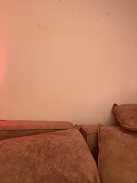 alissradiante1 online show from March 13, 2026, 1:32 am