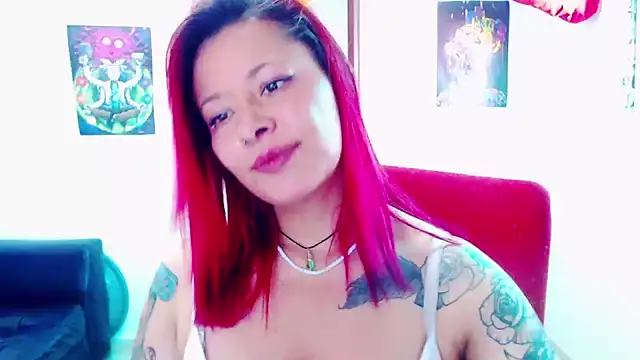 Snapshot of Aleja2530 chatting on November 8, 2025, 7:06 pm Aleja2530 online show from November 8, 2025, 7:06 pm