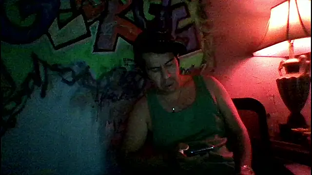 Snapshot of Gc-g chatting on November 6, 2025, 8:40 am Gc-g online show from November 6, 2025, 8:40 am