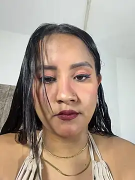 Snapshot of VelaAndEdwar chatting on July 13, 2026, 12:32 am VelaAndEdwar online show from July 13, 2026, 12:32 am