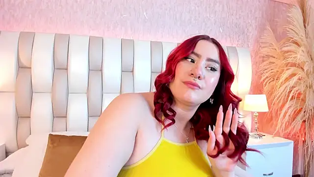 Snapshot of valt_ chatting on October 15, 2025, 8:17 pm valt online show from October 15, 2025, 8:17 pm